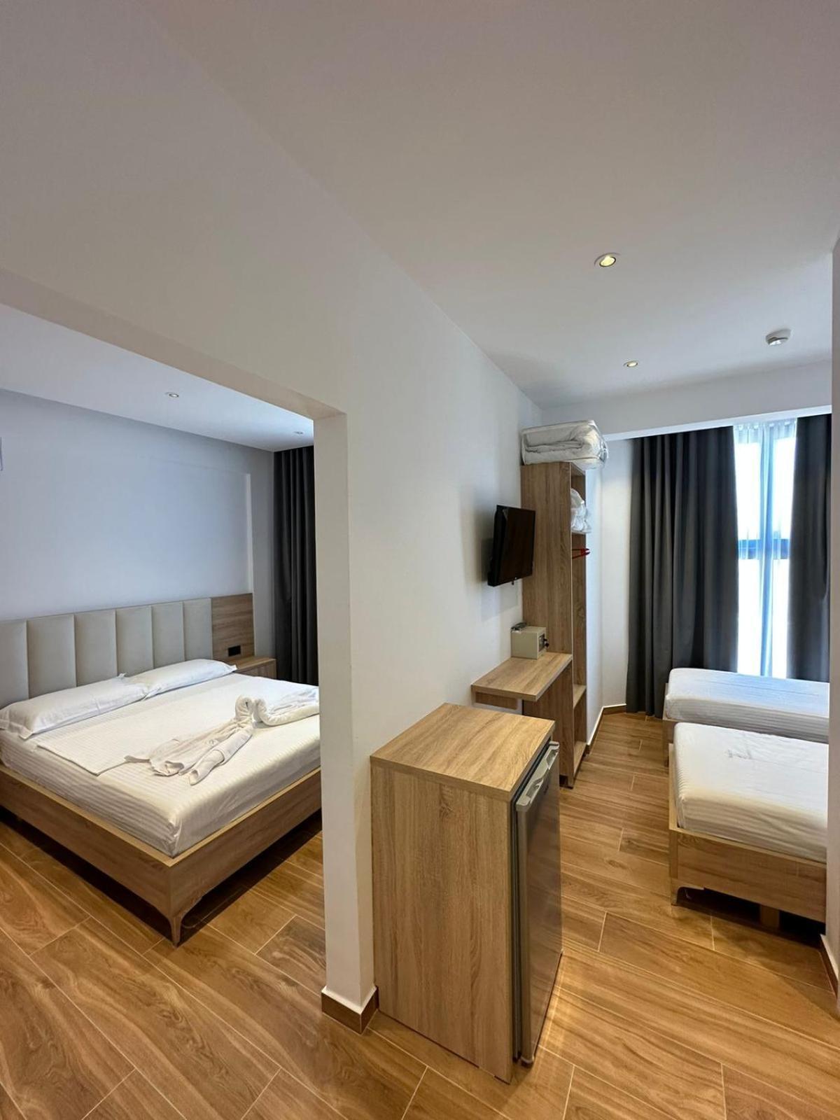 Gl Hotel 卡萨米尔 外观 照片
